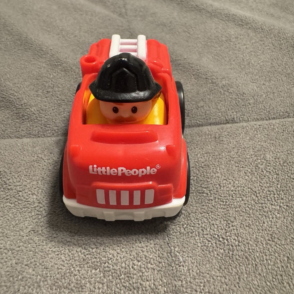 Fisher Price Little People Wheelies Firetruck Red Car Vehicle Black Hat Fireman